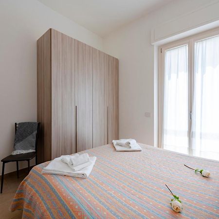 La Suite 2 Ondina Viareggio 200M From Sea - Happy Rentals מראה חיצוני תמונה