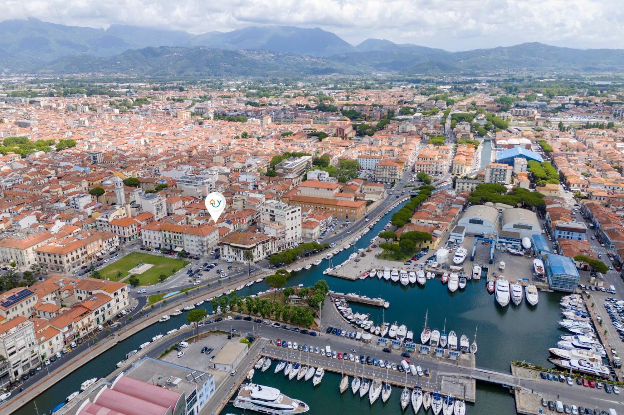 La Suite 2 Ondina Viareggio 200M From Sea - Happy Rentals מראה חיצוני תמונה